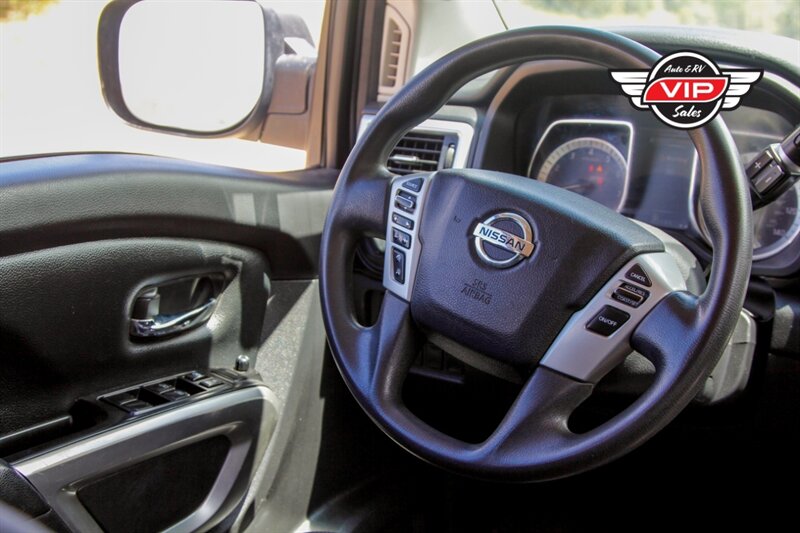 2017 Nissan Titan SV Crew Cab 4x4 - Photo 37 - Prescott, AZ 86301