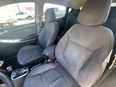 2013 Hyundai ACCENT SE Hatch Back - Photo 13 - Prescott, AZ 86301
