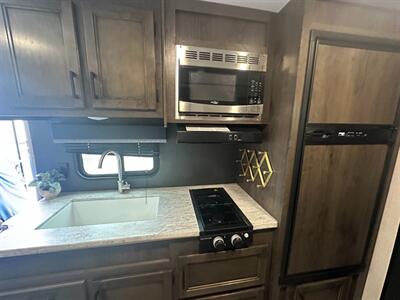 2022 STARCRAFT 180 BHS Autumn Ridge   - Photo 11 - Mesa, AZ 85201