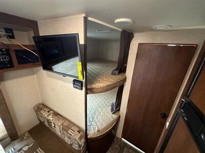 2015 JAYCO JAYFLIGHT M-26BH  Bunk House - Photo 15 - Mesa, AZ 85201