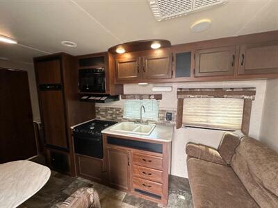 2015 JAYCO JAYFLIGHT M-26BH  Bunk House - Photo 13 - Mesa, AZ 85201