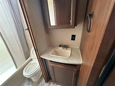 2015 JAYCO JAYFLIGHT M-26BH  Bunk House - Photo 18 - Mesa, AZ 85201