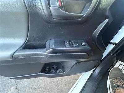 2020 Toyota Tacoma SR  4X4 - Photo 12 - Mesa, AZ 85201