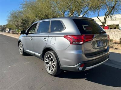 2018 Mitsubishi Outlander SE  AWD - Photo 3 - Mesa, AZ 85201