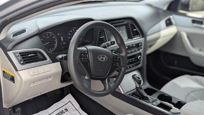 2016 Hyundai Sonata SE   - Photo 11 - Prescott, AZ 86301