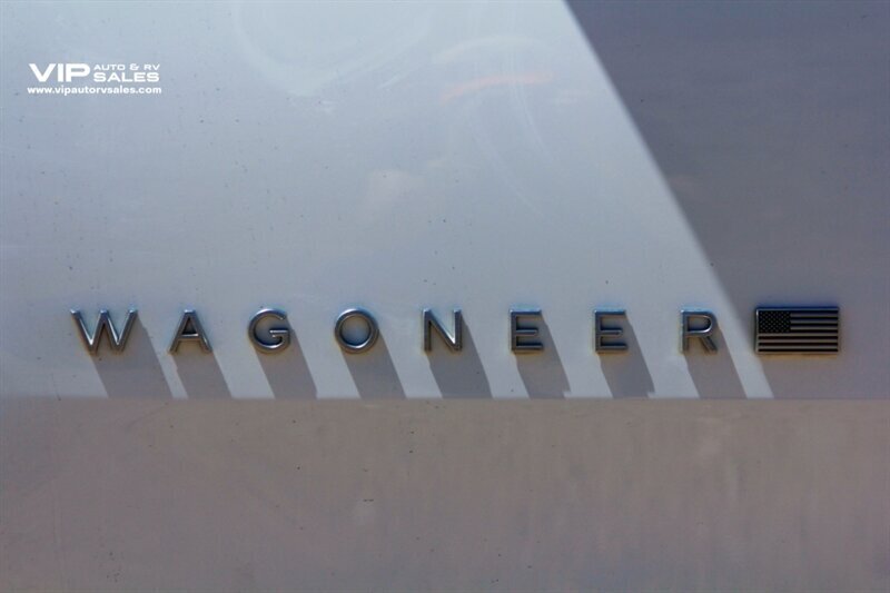 2024 Jeep Wagoneer L Series II - Photo 9 - Prescott, AZ 86301