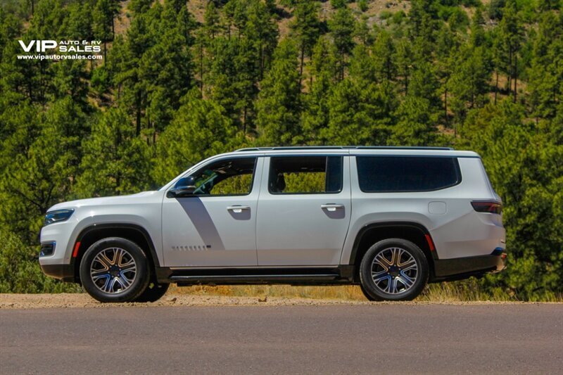 2024 Jeep Wagoneer L Series II - Photo 4 - Prescott, AZ 86301