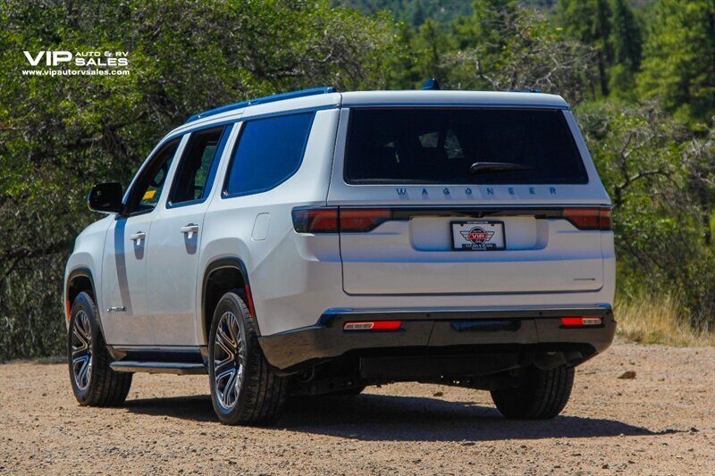 2024 Jeep Wagoneer L Series II - Photo 8 - Prescott, AZ 86301
