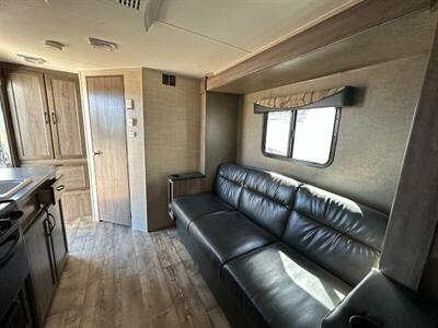 2017 Pacific Coachworks M-14RBS ECON   - Photo 13 - Mesa, AZ 85201