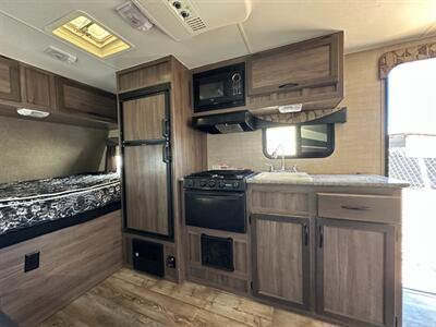 2017 Pacific Coachworks M-14RBS ECON   - Photo 12 - Mesa, AZ 85201