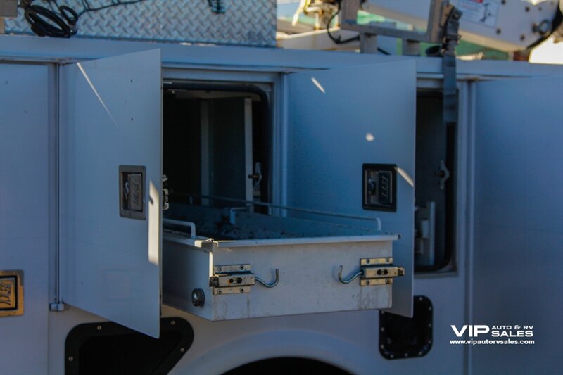 2012 Ford F-550 Super Duty XL Bucket - Photo 21 - Mesa, AZ 85201