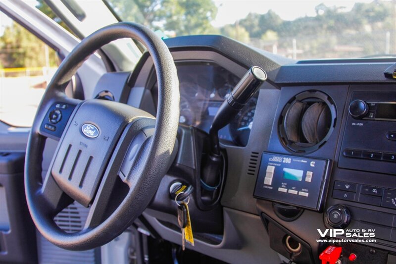 2012 Ford F-550 Super Duty XL Bucket - Photo 34 - Mesa, AZ 85201