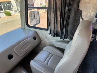 2006 COACHMEN MIRADA 300QB   - Photo 21 - Prescott, AZ 86301