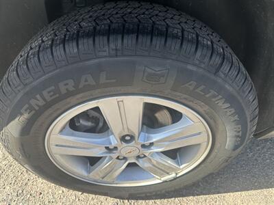 2021 Chevrolet Trax LT  AWD LT - Photo 19 - Mesa, AZ 85201