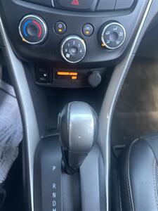 2021 Chevrolet Trax LT  AWD LT - Photo 11 - Mesa, AZ 85201