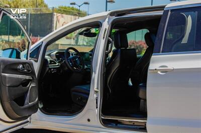 2026 Chrysler Pacifica Select - Photo 27 - Prescott, AZ 86301