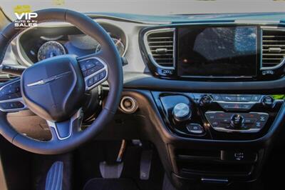 2026 Chrysler Pacifica Select - Photo 31 - Prescott, AZ 86301