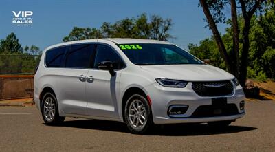 2026 Chrysler Pacifica Select - Photo 2 - Prescott, AZ 86301