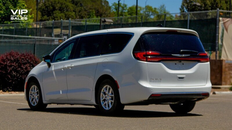 2026 Chrysler Pacifica Select - Photo 58 - Prescott, AZ 86301