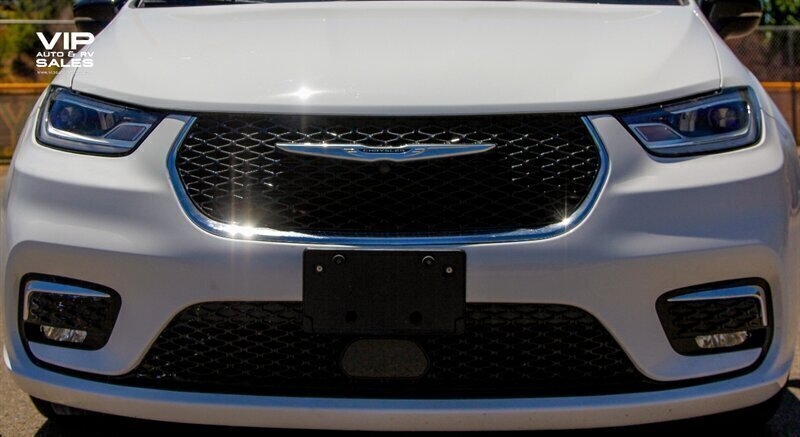 2026 Chrysler Pacifica Select - Photo 13 - Prescott, AZ 86301