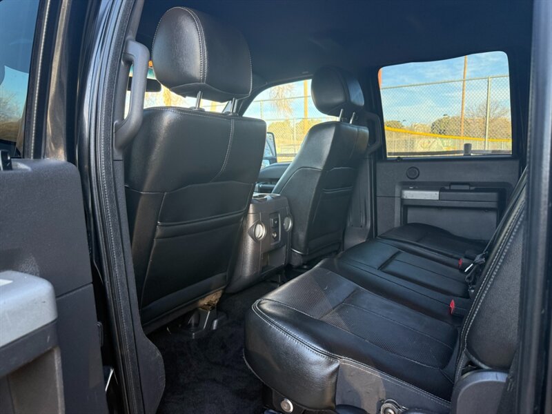 2013 Ford F-350 Super Duty Platinum photo 18