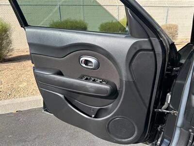 2019 Kia Soul   - Photo 8 - Mesa, AZ 85201