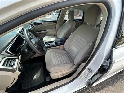 2017 Ford Fusion SE  2.5 Sedan - Photo 27 - Mesa, AZ 85201