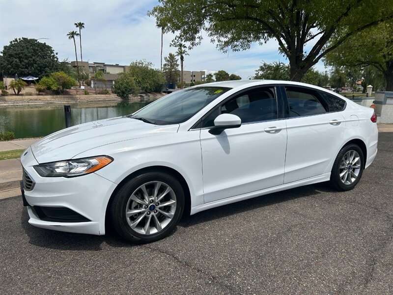 2017 Ford Fusion SE 2.5 Sedan - Photo 1 - Mesa, AZ 85201
