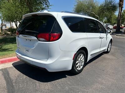 2020 Chrysler Pacifica Touring L - Photo 7 - Mesa, AZ 85201