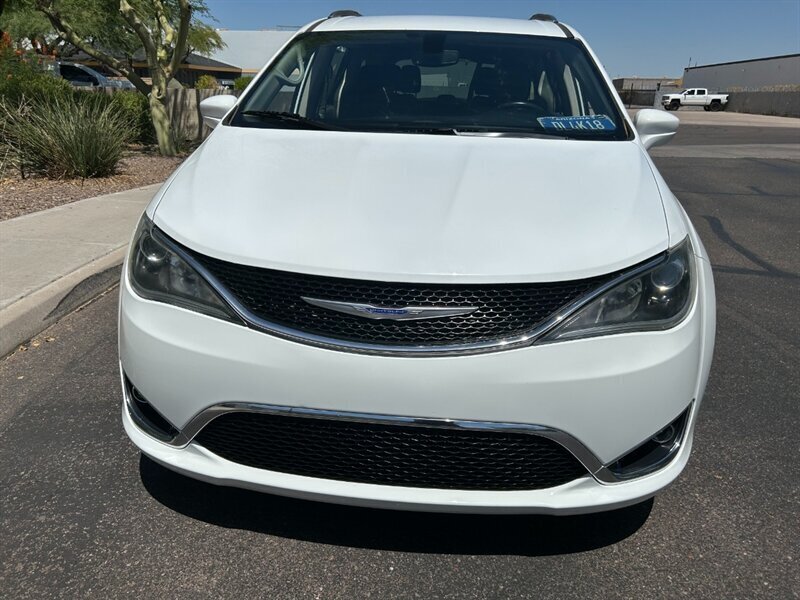 2020 Chrysler Pacifica Touring L - Photo 25 - Mesa, AZ 85201