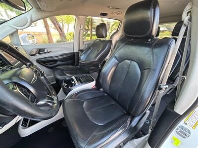 2020 Chrysler Pacifica Touring L - Photo 37 - Mesa, AZ 85201