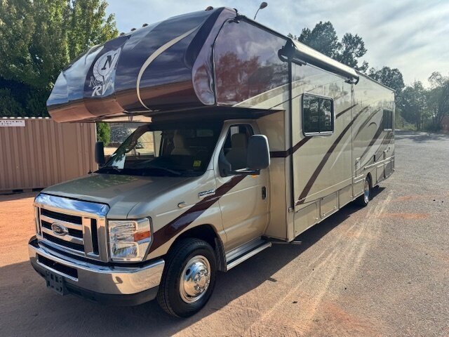 2018 FORD NEXUS PHANTOM 32P  BUNK HOUSE FULL BODY PAINT