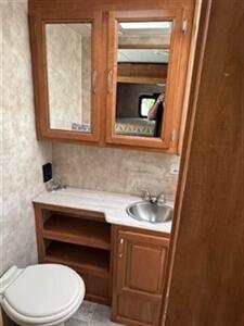 2018 FORD NEXUS PHANTOM 32P  BUNK HOUSE FULL BODY PAINT - Photo 21 - Prescott, AZ 86301