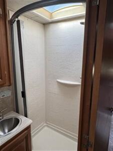 2018 FORD NEXUS PHANTOM 32P  BUNK HOUSE FULL BODY PAINT - Photo 20 - Prescott, AZ 86301