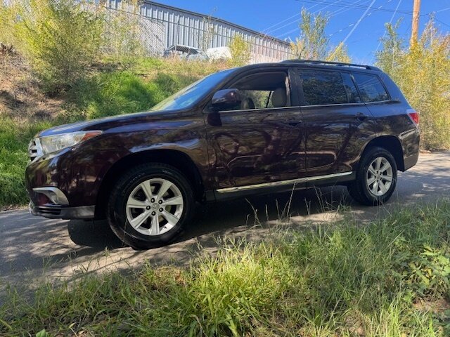2012 Toyota Highlander SE