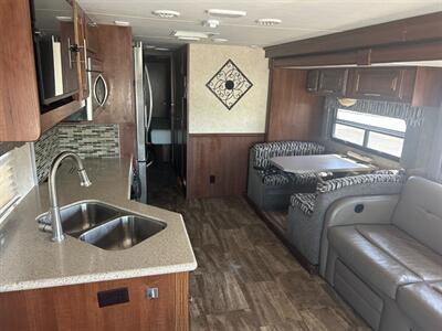 2016 FOREST RIVER GEORGETOWN 364TS   - Photo 11 - Mesa, AZ 85201