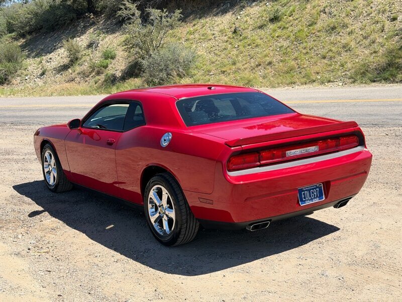 2012 Dodge Challenger SXT - Photo 7 - Mesa, AZ 85201