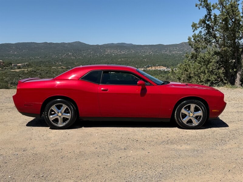 2012 Dodge Challenger SXT - Photo 4 - Mesa, AZ 85201
