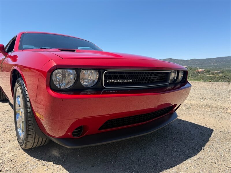 2012 Dodge Challenger SXT - Photo 9 - Mesa, AZ 85201