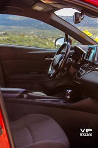2018 Toyota C-HR XLE   - Photo 14 - Prescott, AZ 86301