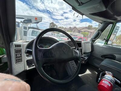 2005 International DuraStar 4300 DT466 - Photo 11 - Mesa, AZ 85201
