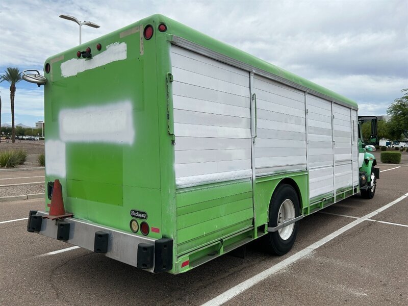 2005 International DuraStar 4300 DT466 - Photo 3 - Mesa, AZ 85201