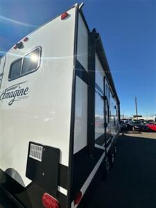 2019 Grand Design Imagine 2600RB  Travel Trailer - Photo 3 - Mesa, AZ 85201