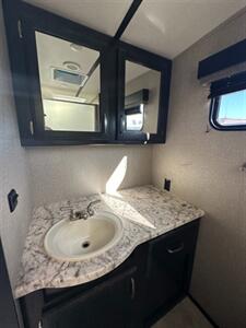 2019 Grand Design Imagine 2600RB  Travel Trailer - Photo 12 - Mesa, AZ 85201