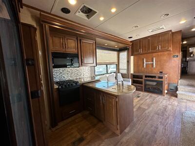 2014 Forest River M-401AMP XLR Thunderbolt   - Photo 14 - Mesa, AZ 85201