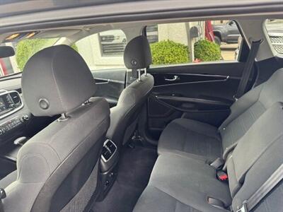 2020 Kia Sorento LX V6  3RD ROW SEATING - Photo 15 - Prescott, AZ 86301