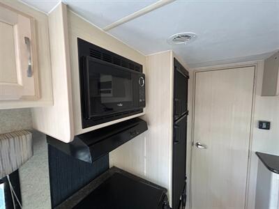 2017 Winnebago M-2106FBS Minnie Micro Minnie   - Photo 12 - Mesa, AZ 85201