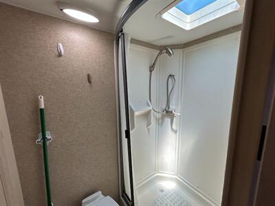 2017 Winnebago M-2106FBS Minnie Micro Minnie   - Photo 13 - Mesa, AZ 85201