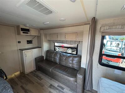 2017 Winnebago M-2106FBS Minnie Micro Minnie   - Photo 10 - Mesa, AZ 85201