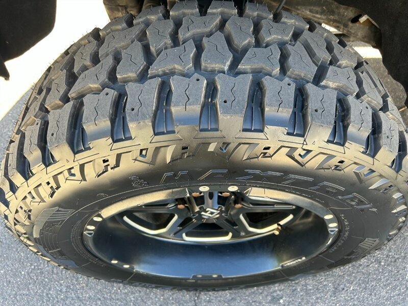 2017 Chevrolet Silverado 1500 LT Lifted 4x4 - Photo 12 - Prescott, AZ 86301